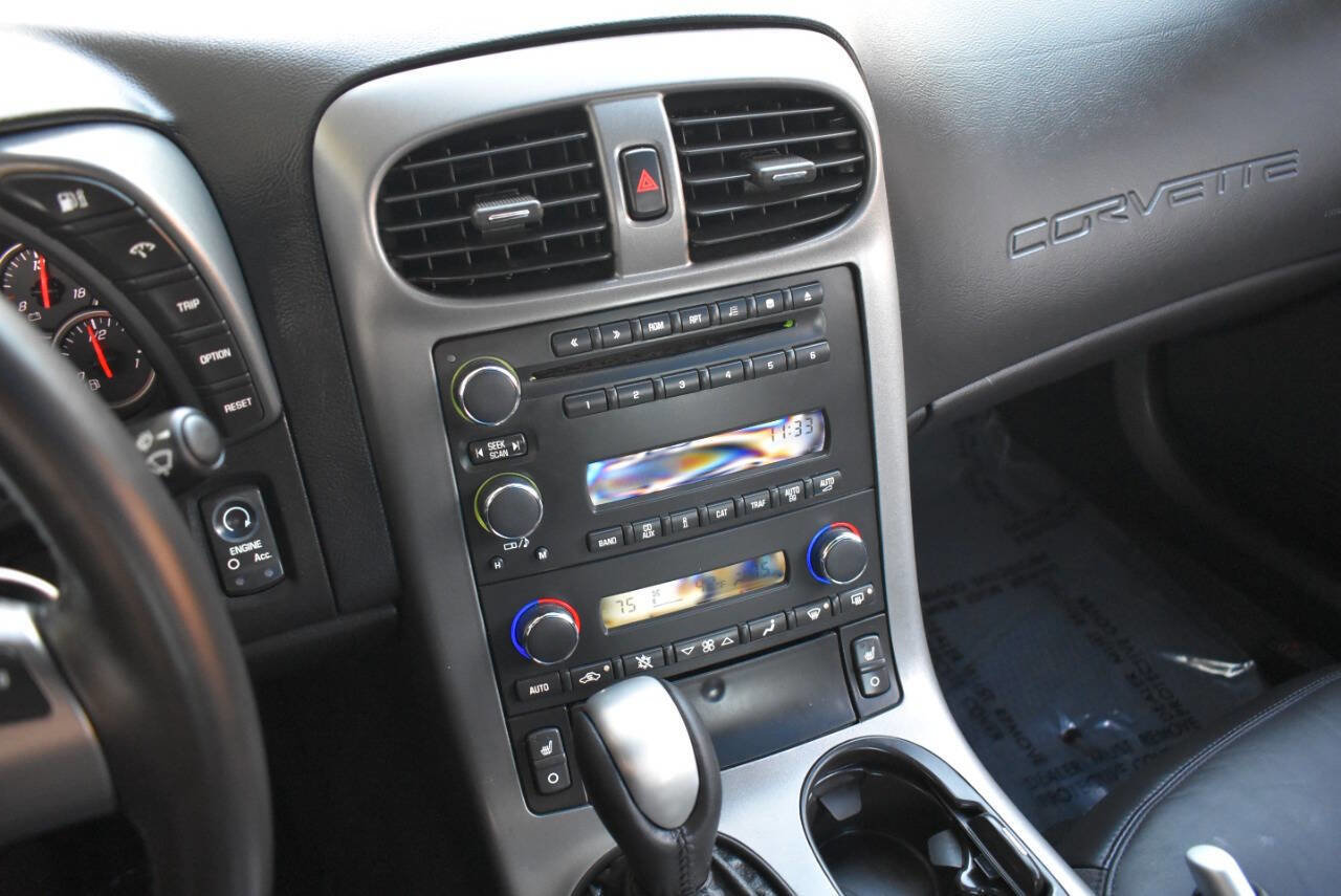 Used 2007 Chevrolet Corvette Base 2dr Coupe w/ Preferred Equipment Group image 27