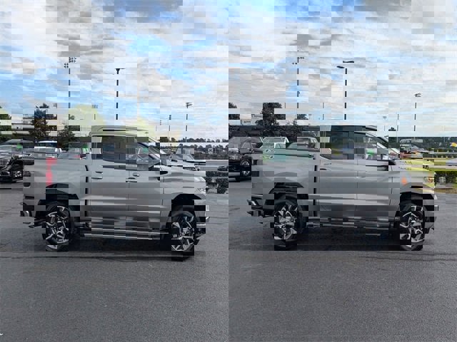 New 2026 Chevrolet Silverado 1500 LT w/ All Star Edition Plus image 2
