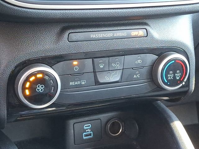 Used 2022 Ford Escape SE image 18
