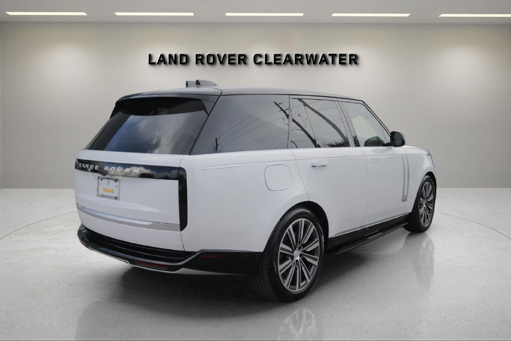 Used 2024 Land Rover Range Rover Autobiography AWD/4WD image 5