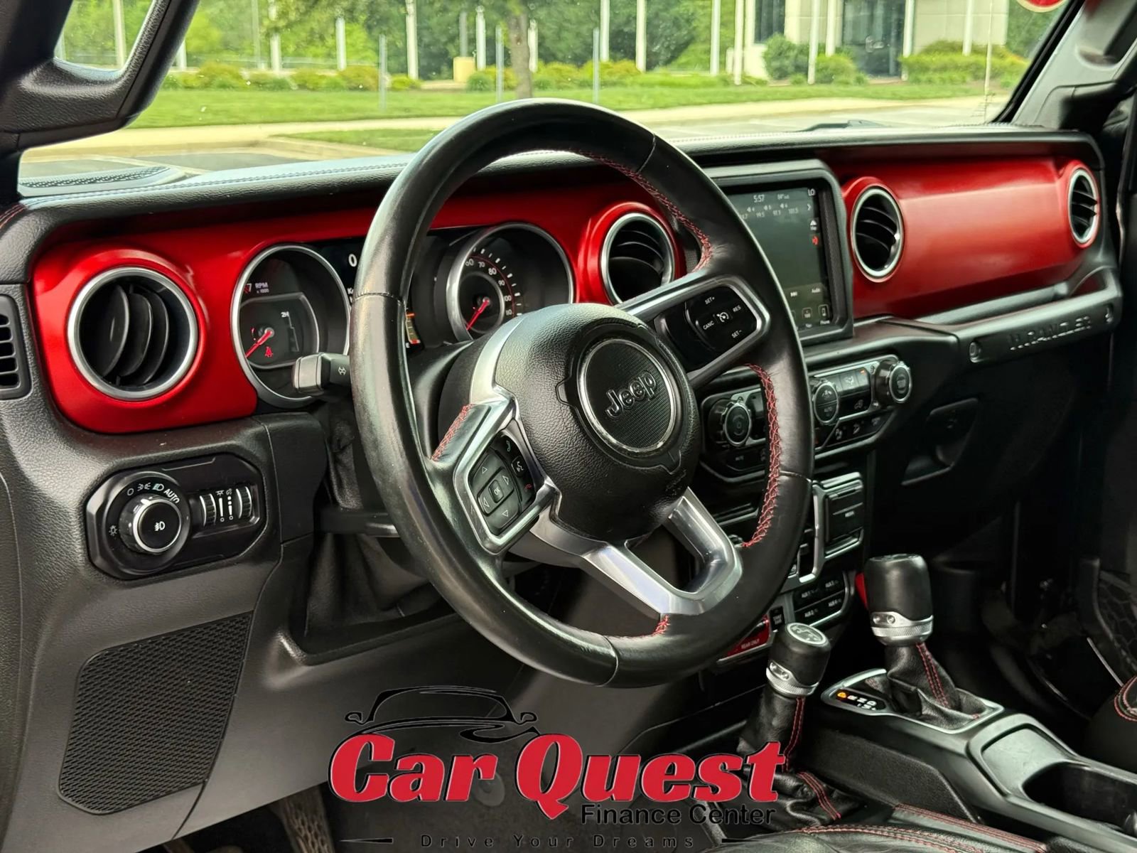 Used 2018 Jeep Wrangler Unlimited Rubicon w/ Dual Top Group image 10