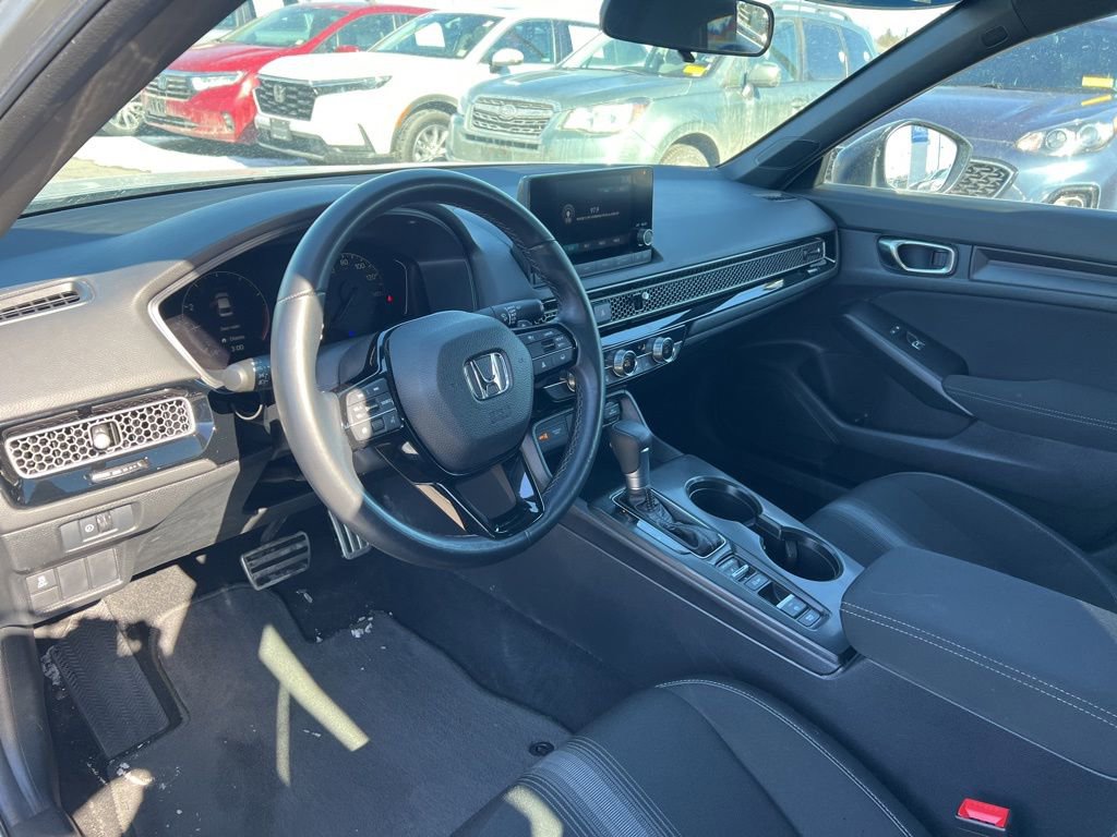 Used 2025 Honda Civic Sport image 9