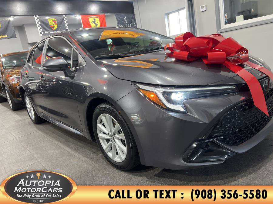 Used 2025 Toyota Corolla SE image 40