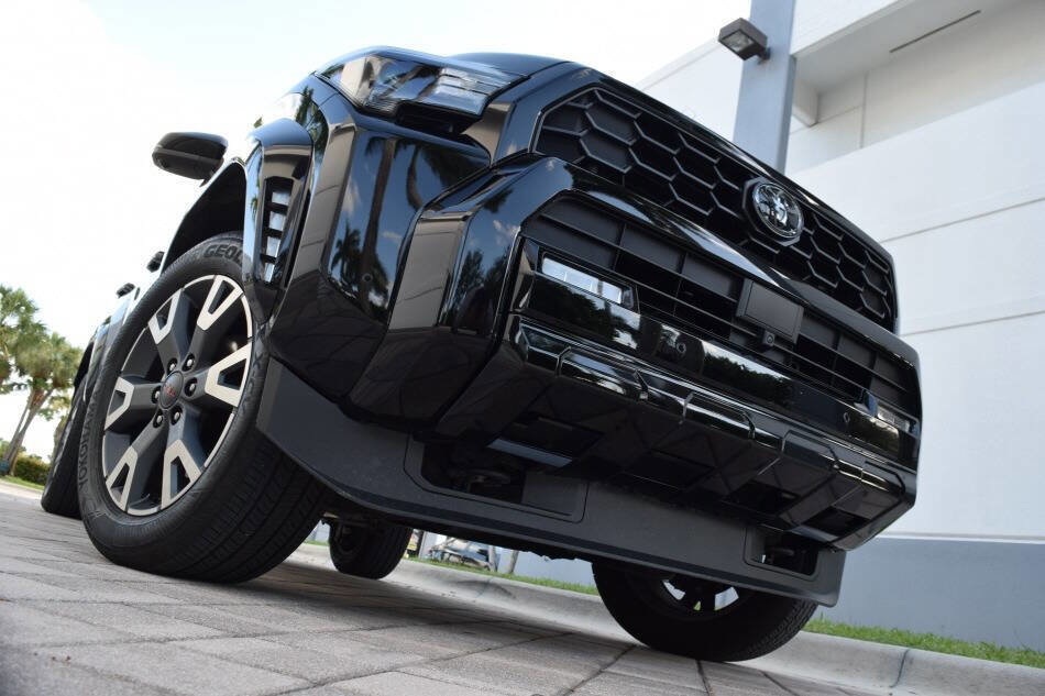 Used 2025 Toyota 4Runner TRD Sport Premium AWD/4WD image 13