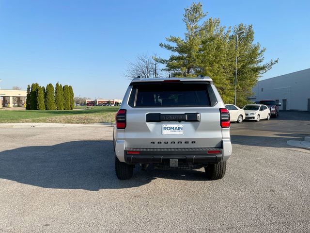 Used 2025 Toyota 4Runner TRD Off-Road AWD/4WD image 4