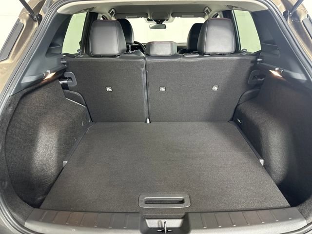 Certified 2025 Nissan Kicks SR image 26