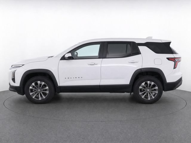 Used 2026 Chevrolet Equinox LT w/ Convenience Package II FWD image 4