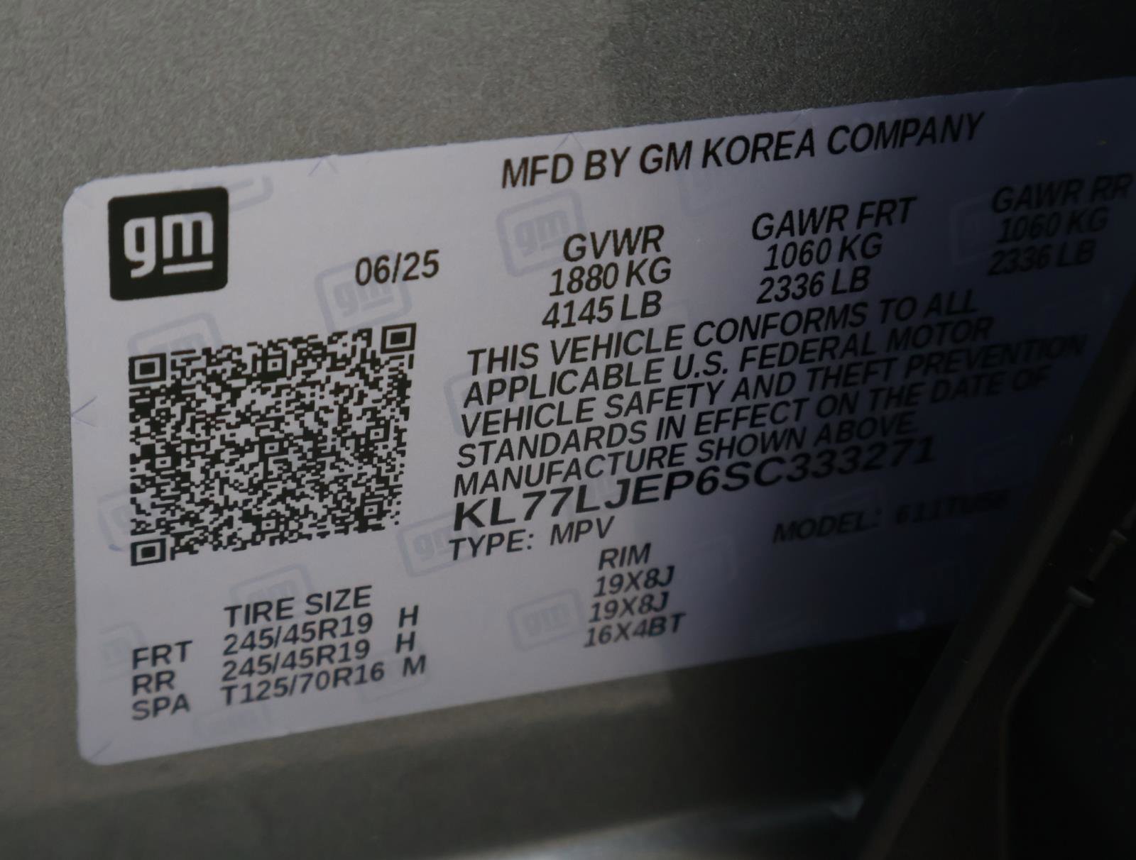 Used 2025 Chevrolet Trax RS w/ Sunroof Package FWD image 21