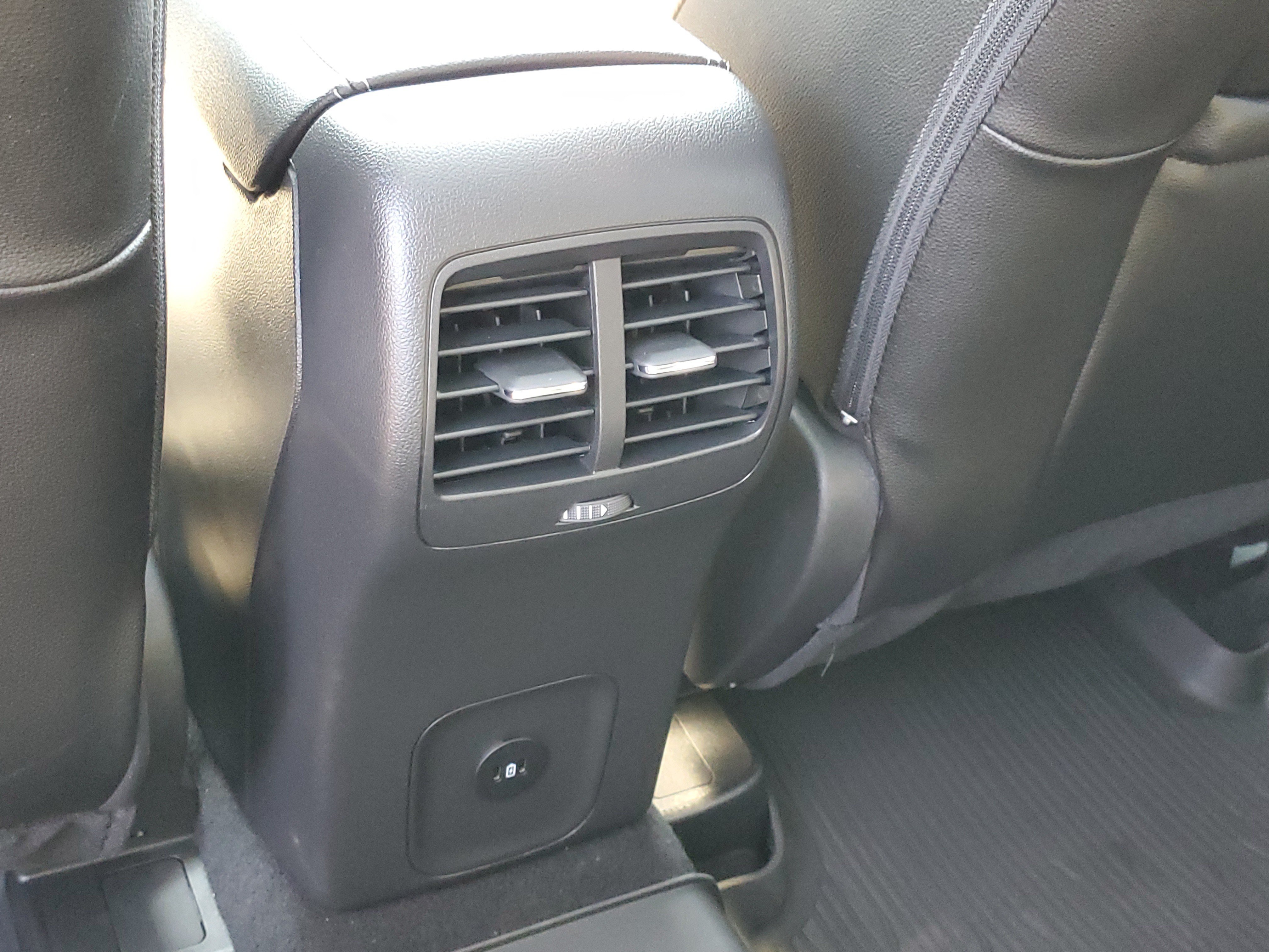 Certified 2023 Ford Escape Platinum w/ Premium Technology Package AWD/4WD image 32