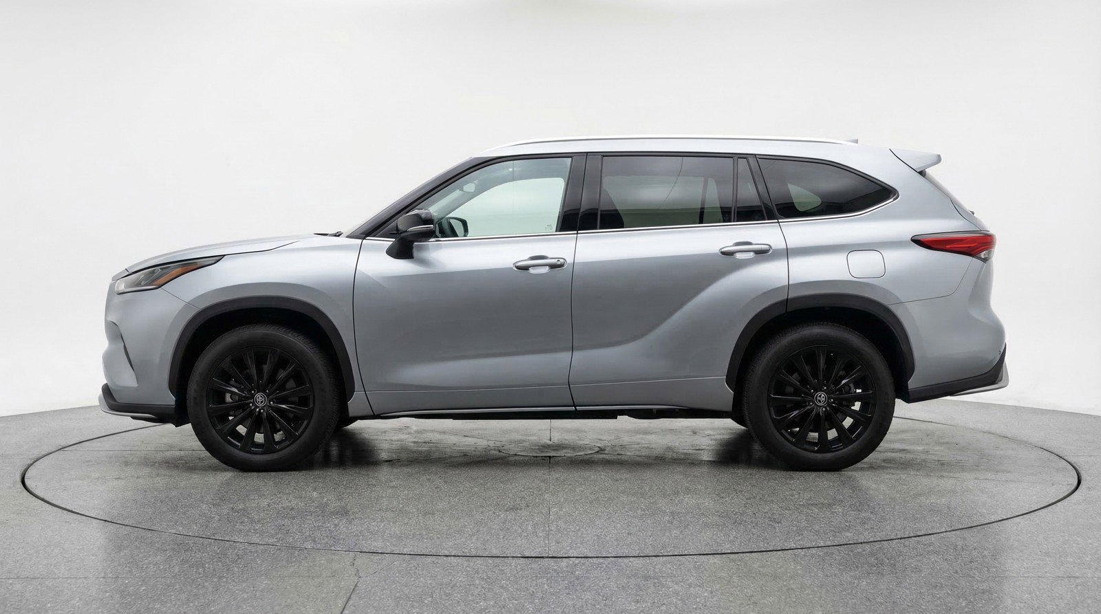 Used 2025 Toyota Highlander XSE image 5