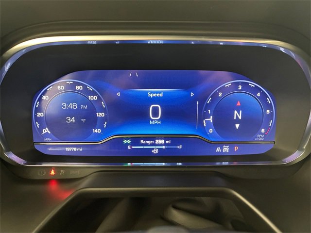 Used 2024 Chevrolet Suburban Premier w/ Advanced Technology Package image 25