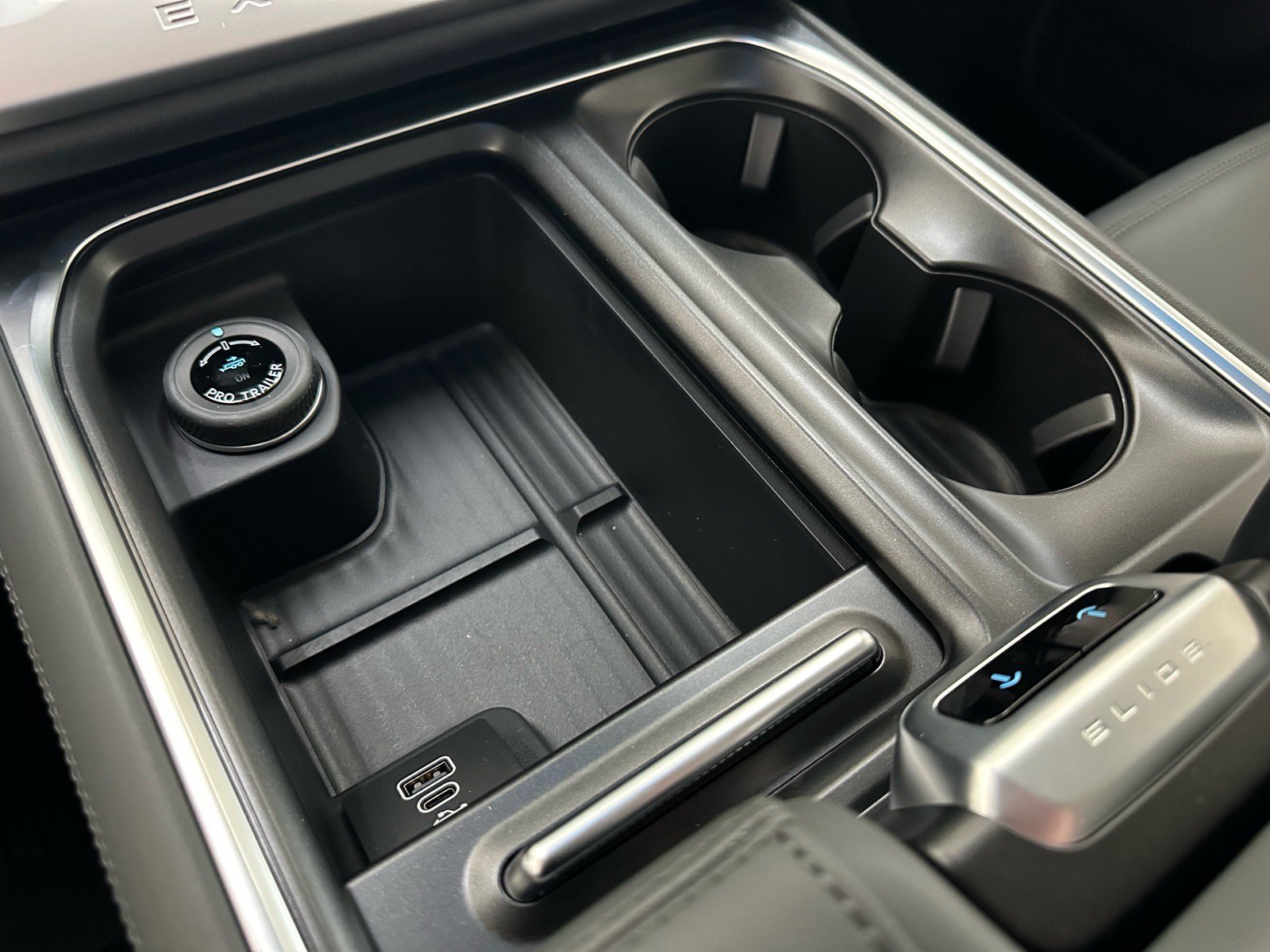 New 2027 Ford Expedition Max Active RWD image 33