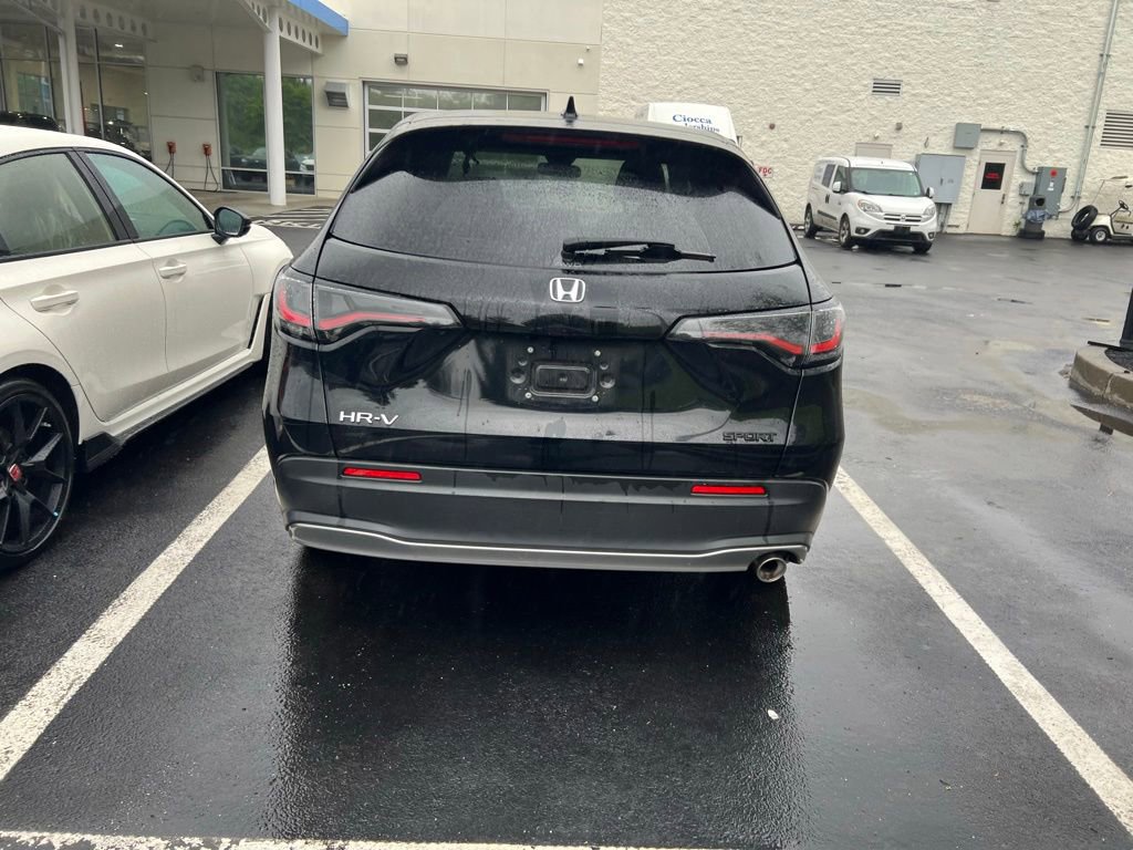 Used 2024 Honda HR-V Sport image 5