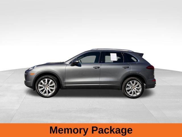 Used 2018 Porsche Cayenne Platinum Edition image 2