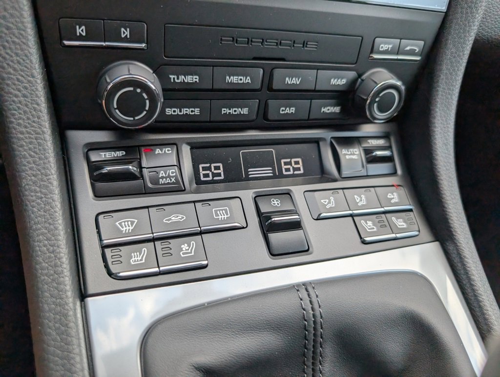 New 2025 Porsche 718 Cayman image 16