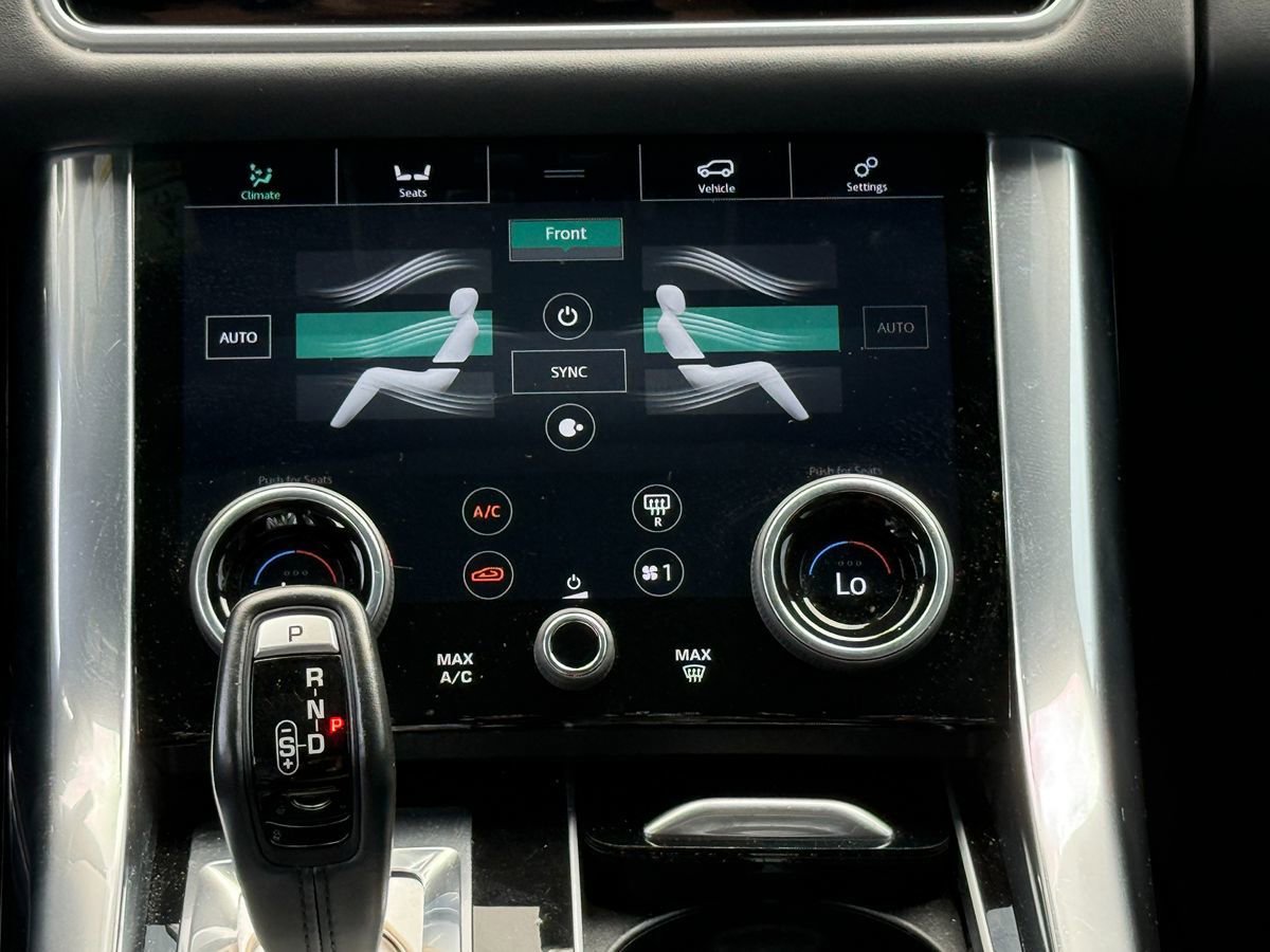 Used 2018 Land Rover Range Rover Sport HSE Dynamic AWD/4WD image 24