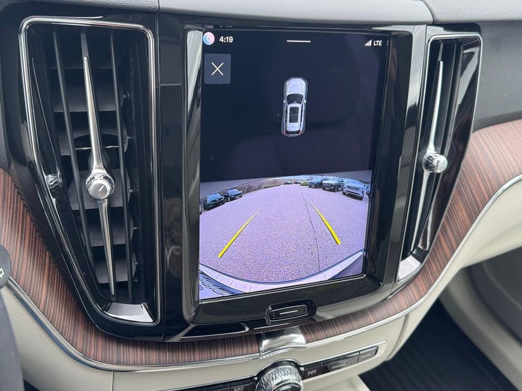 Used 2022 Volvo XC60 B5 Momentum w/ Climate Package image 20