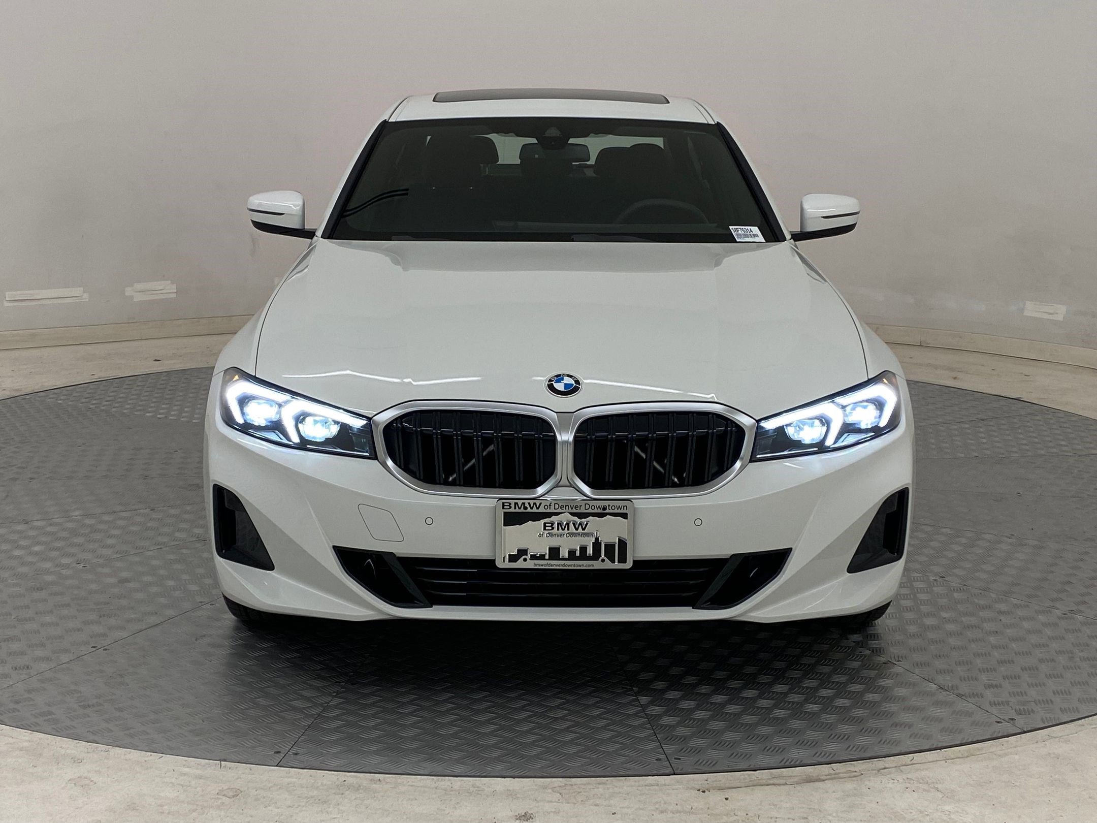 New 2025 BMW 330i xDrive Sedan w/ Convenience Package image 5