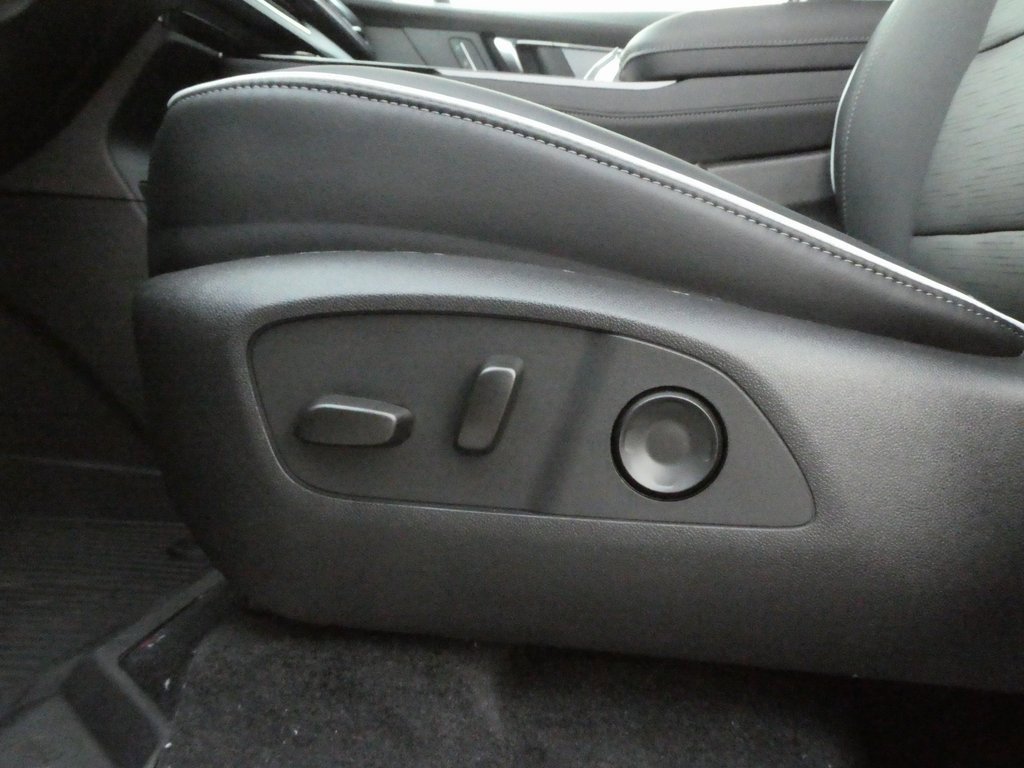 New 2026 Buick Enclave Sport Touring w/ Power Package image 9