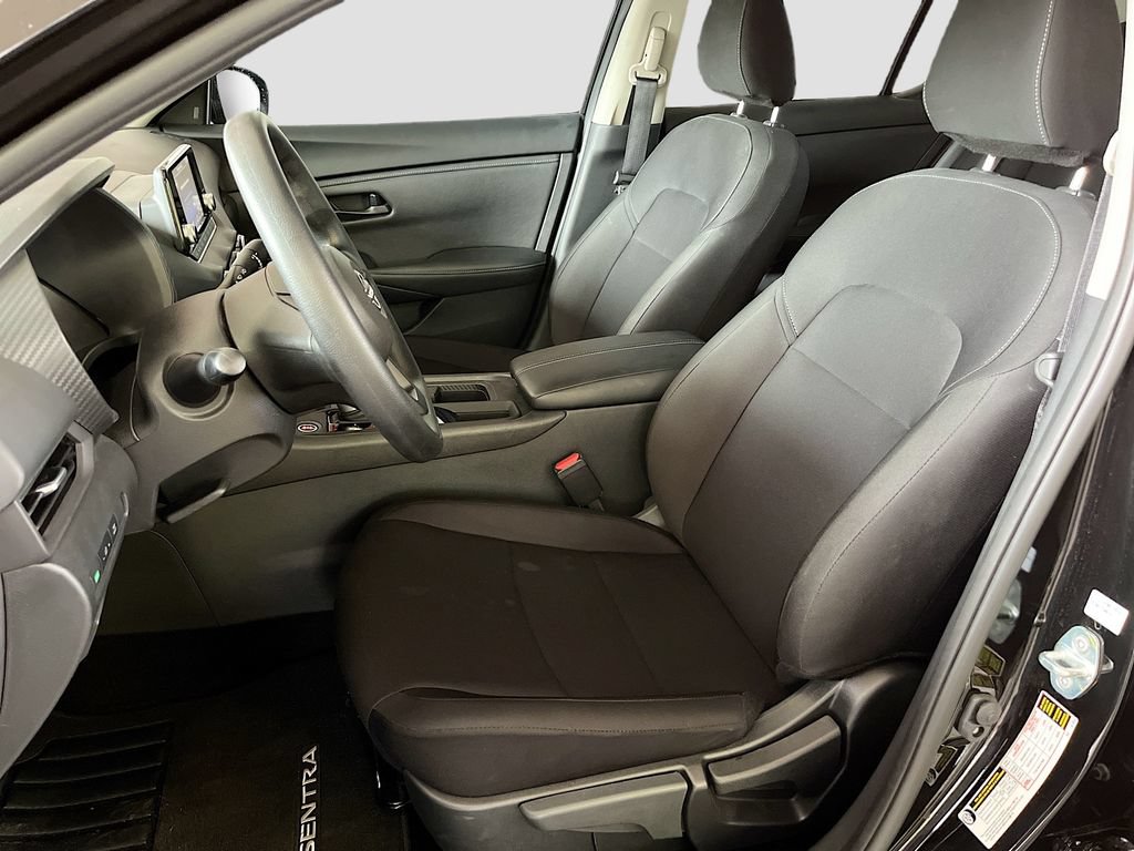 Used 2025 Nissan Sentra S FWD image 19
