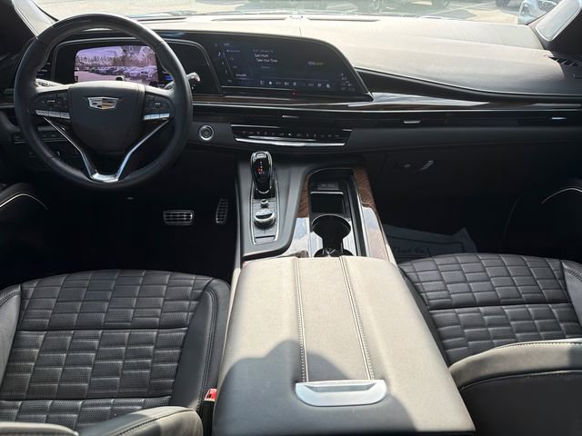 Used 2024 Cadillac Escalade Sport Platinum w/ LPO, ONYX Package image 24