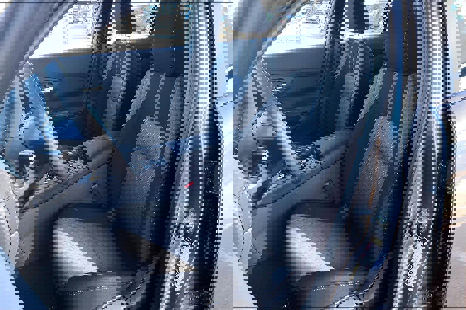 New 2026 Nissan Sentra SV image 9