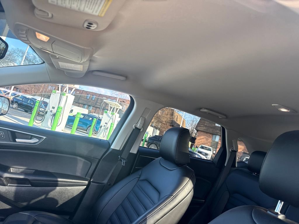 Used 2024 Ford Edge SEL w/ Convenience Package image 26