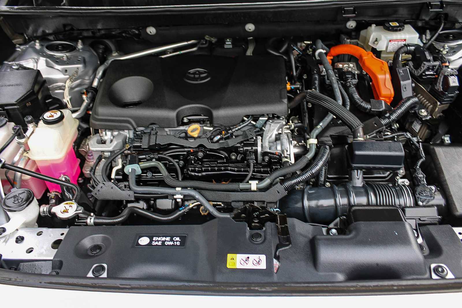 Used 2021 Toyota RAV4 XLE Premium w/ Carpet Mat Package (TMS) image 27