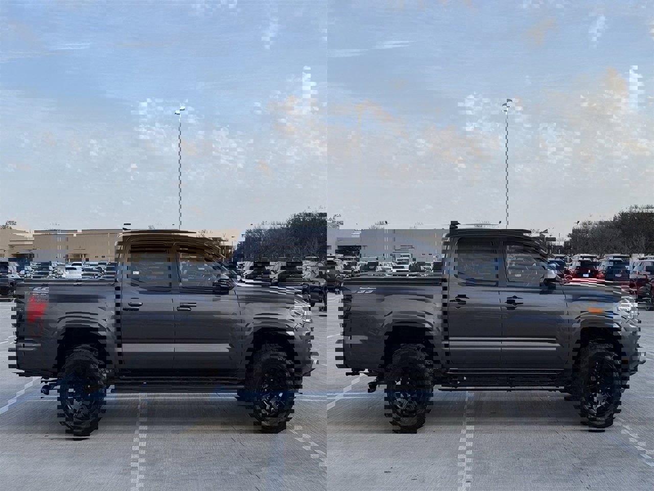 Used 2021 Toyota Tacoma SR w/ SR Convenience Package image 3