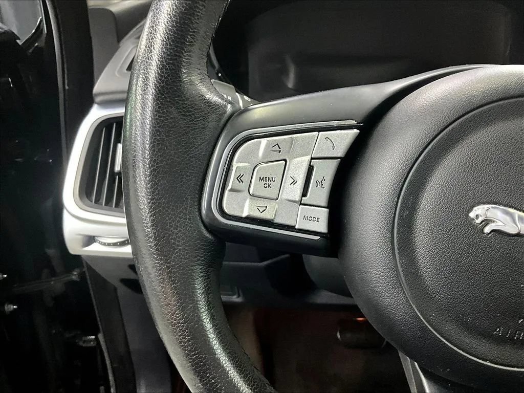 Used 2020 Jaguar E-PACE SE AWD/4WD image 13