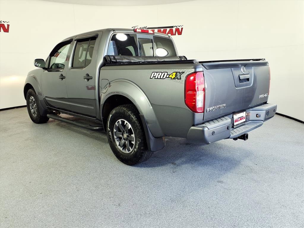 Used 2018 Nissan Frontier PRO-4X image 2