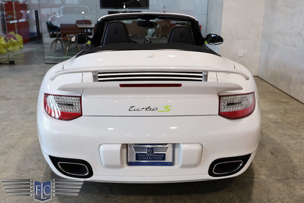 Used 2012 Porsche 911 Turbo image 8