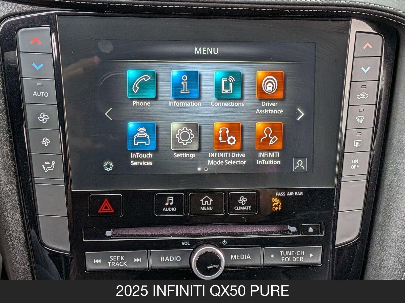 Certified 2025 INFINITI QX50 Pure image 18