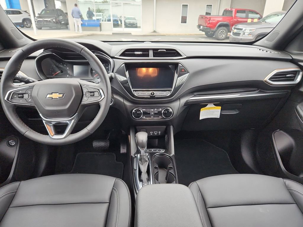 Certified 2023 Chevrolet TrailBlazer ACTIV w/ Sun and Liftgate Package image 11