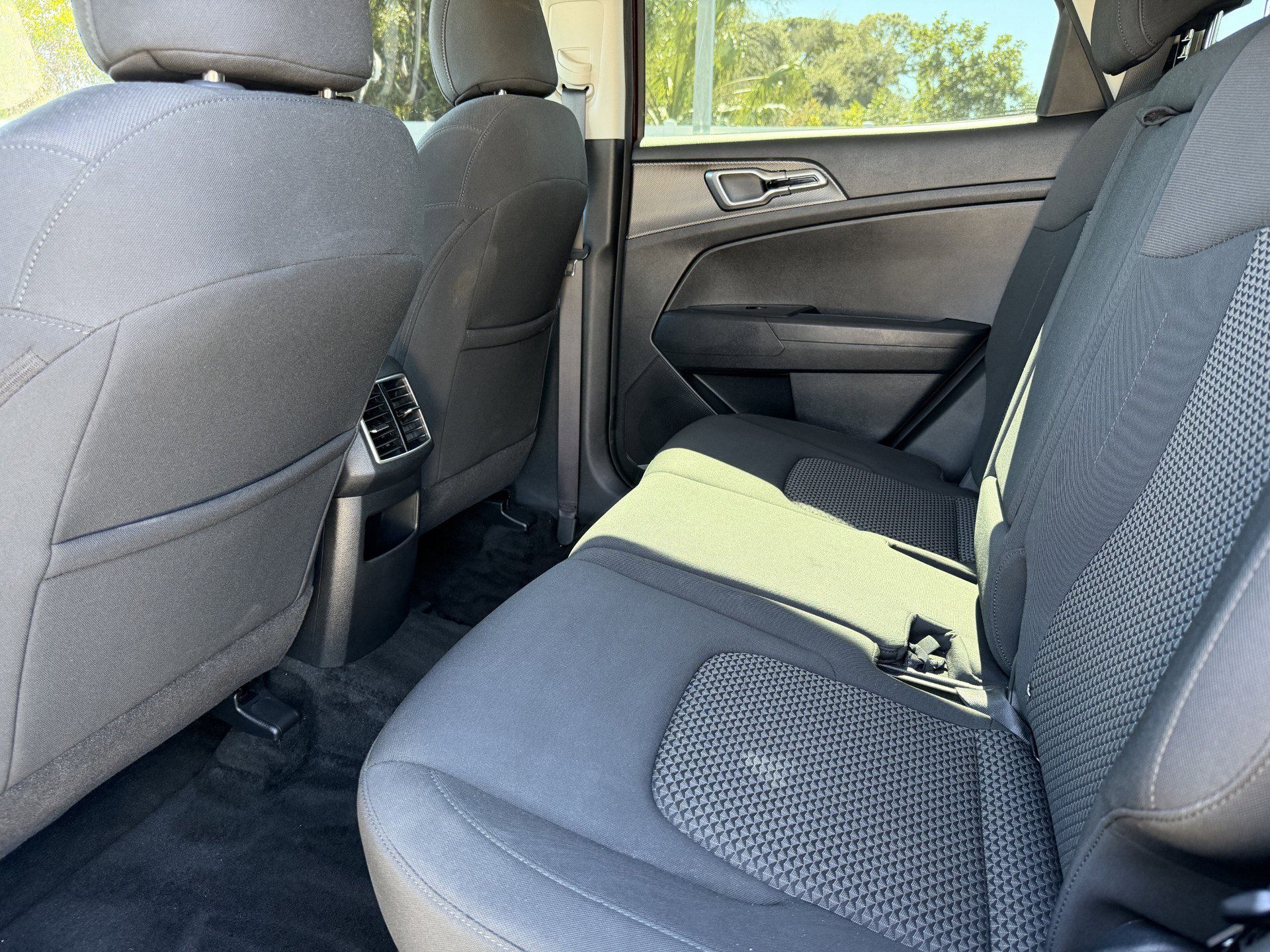 Used 2023 Kia Sportage LX image 20