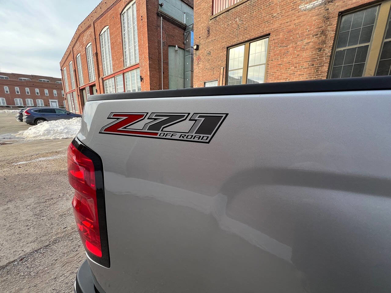 Used 2015 Chevrolet Silverado 3500 LTZ image 8