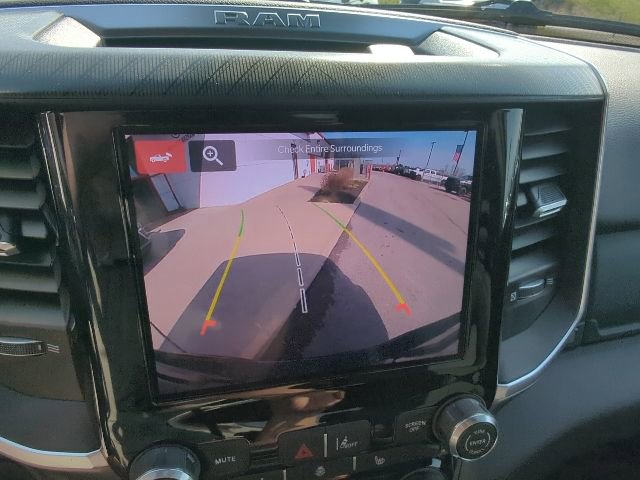 New 2026 RAM 1500 4x4 Crew Cab image 31