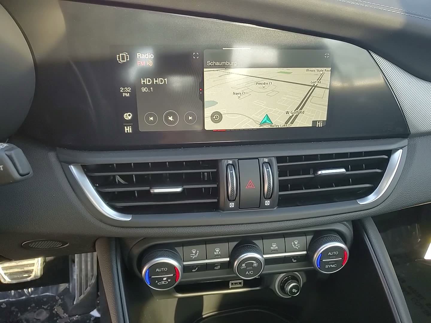 New 2025 Alfa Romeo Giulia AWD image 31