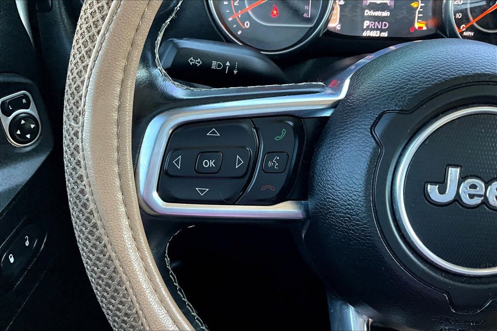 Used 2020 Jeep Wrangler Unlimited Sahara AWD/4WD image 20