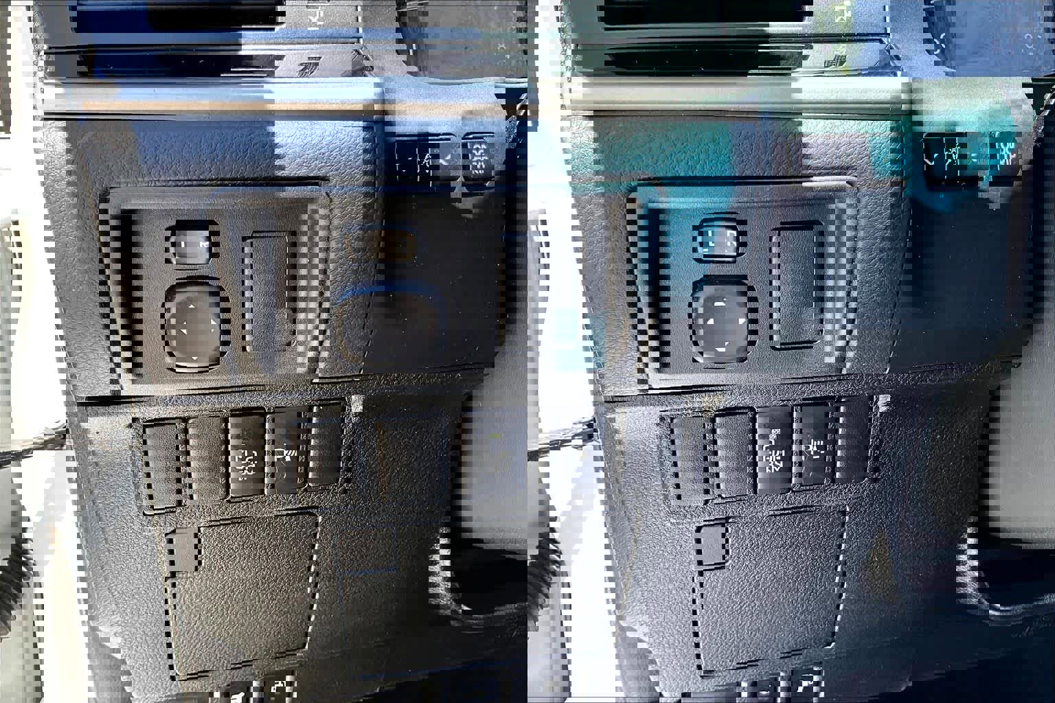 Used 2015 Lexus ES 350 image 32