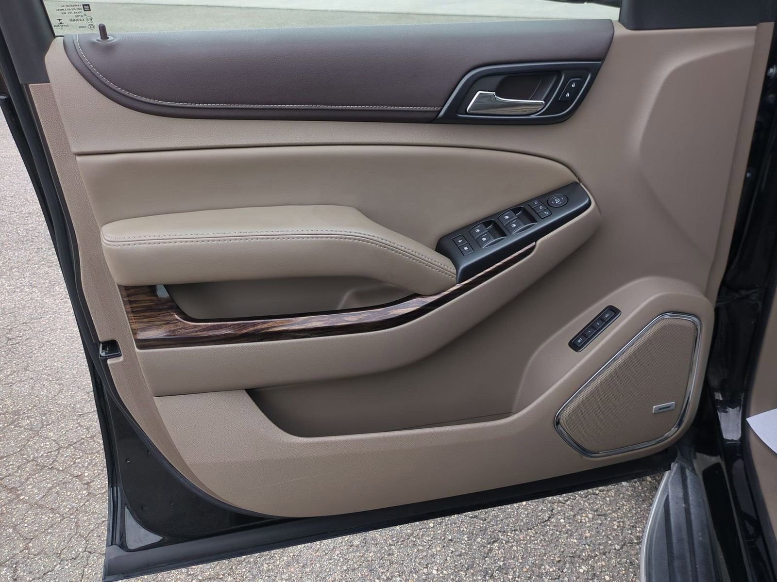 Used 2017 GMC Yukon XL SLT w/ Open Road Package image 23