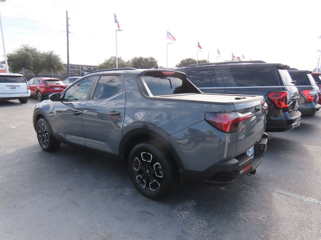 Used 2024 Hyundai Santa Cruz SEL w/ Activity Package AWD/4WD image 10