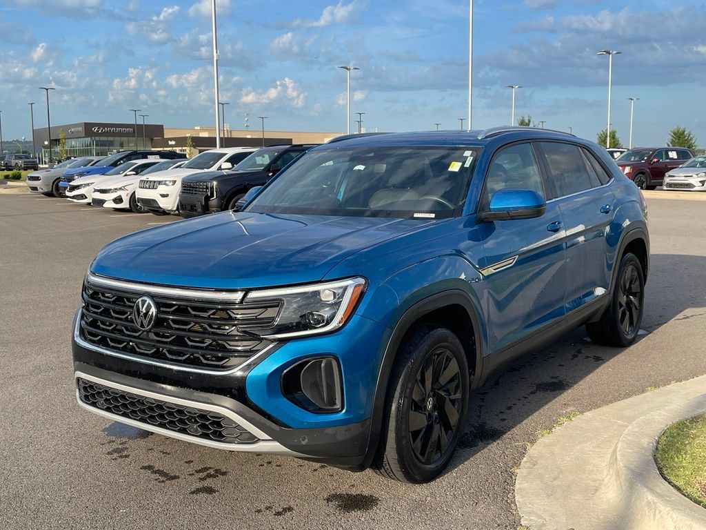 Used 2024 Volkswagen Atlas Cross Sport SE AWD/4WD image 5