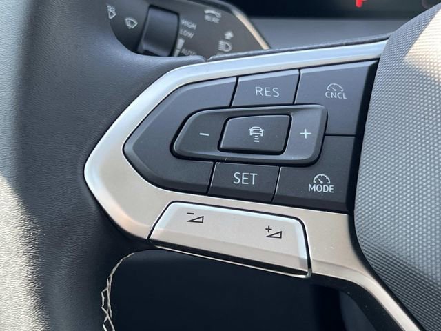 New 2026 Volkswagen Tiguan SE image 16