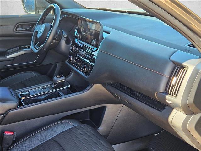 Used 2023 Nissan Pathfinder Rock Creek image 23
