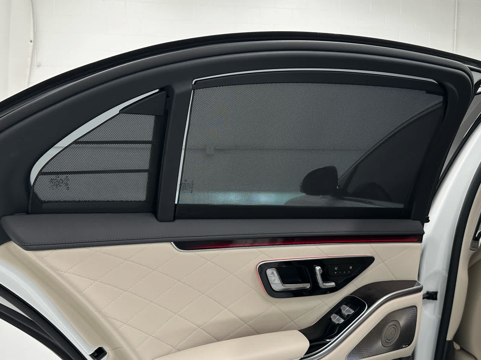 Used 2024 Mercedes-Benz S 580 4MATIC Sedan image 39