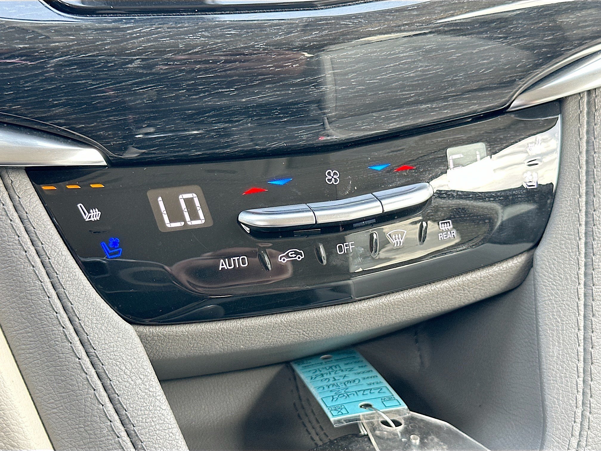 Used 2023 Cadillac XT6 Premium Luxury FWD image 15