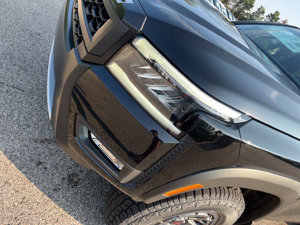 New 2026 Nissan Frontier PRO-4X w/ Tow Package AWD/4WD image 35