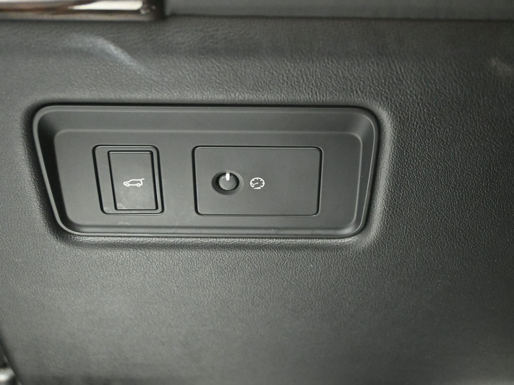 Used 2022 Land Rover Range Rover P525 Westminster Edition AWD/4WD image 11