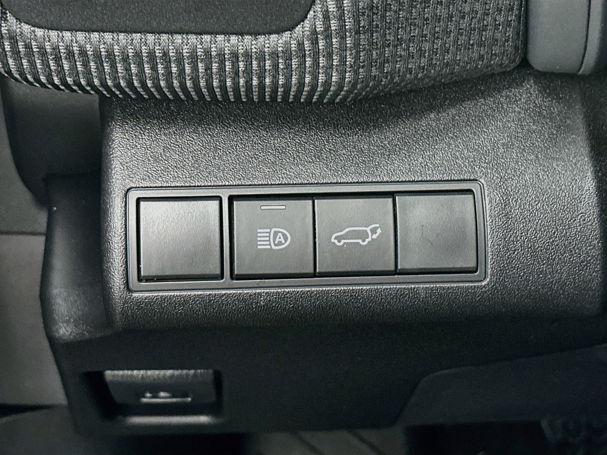 Used 2023 Subaru Solterra AWD image 17